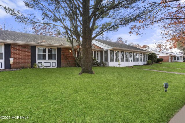 257 Jefferson Court C, Lakewood, NJ 08701