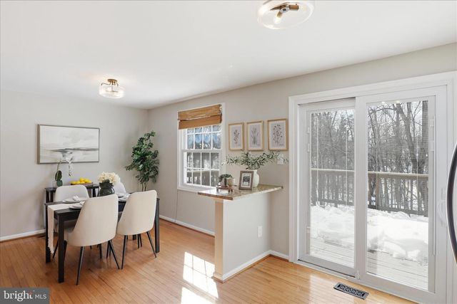 1563 TWISTED OAK DR, Reston, VA 20194