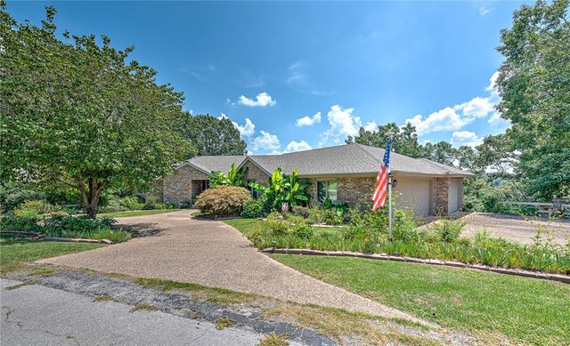 50 Eriboll Lane, Bella Vista, AR 72715