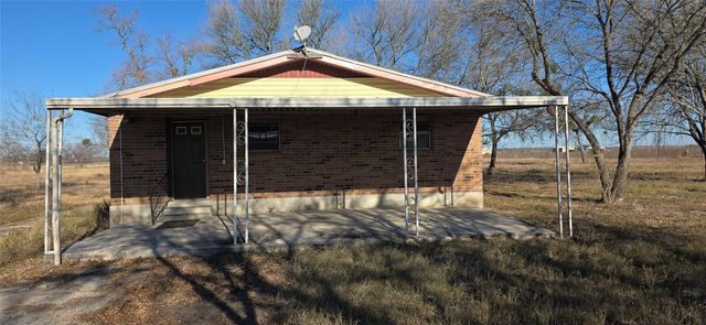 9270 San Marcos Highway, Fentress, TX 78622