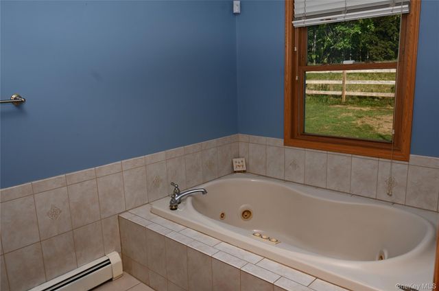 65 Bailey Road, New Hampton, NY 10958