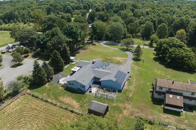 65 Bailey Road, New Hampton, NY 10958