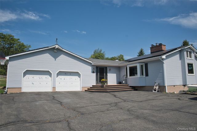 65 Bailey Road, New Hampton, NY 10958