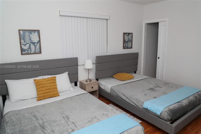 215 Antilla Avenue 4, Coral Gables, FL 33134