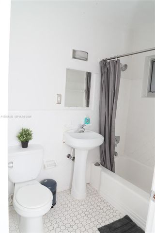 215 Antilla Avenue 4, Coral Gables, FL 33134