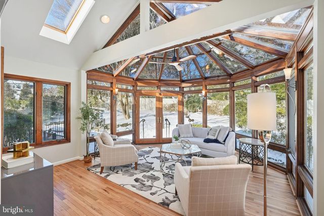 7511 SHADYWOOD RD, Bethesda, MD 20817