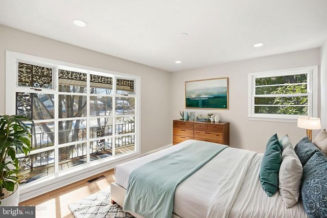 7511 SHADYWOOD RD, Bethesda, MD 20817