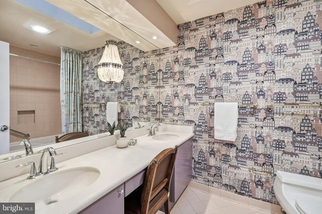 7511 SHADYWOOD RD, Bethesda, MD 20817