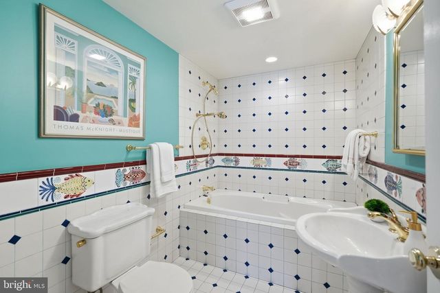 7511 SHADYWOOD RD, Bethesda, MD 20817