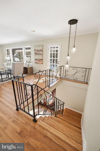 7511 SHADYWOOD RD, Bethesda, MD 20817