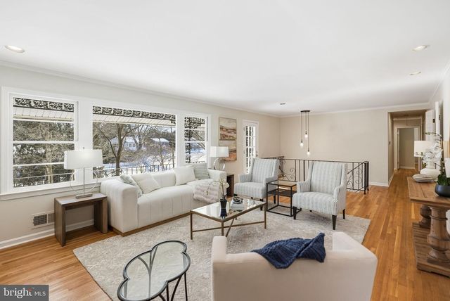 7511 SHADYWOOD RD, Bethesda, MD 20817