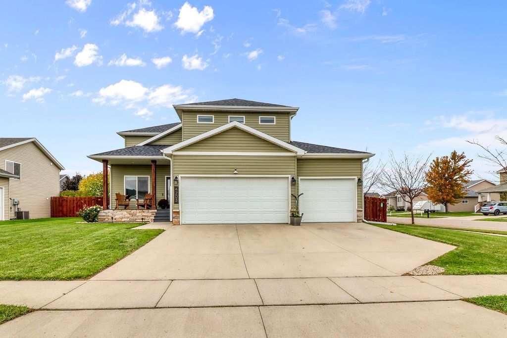 4203 18th Street S, Moorhead, MN 56560 — photo 2