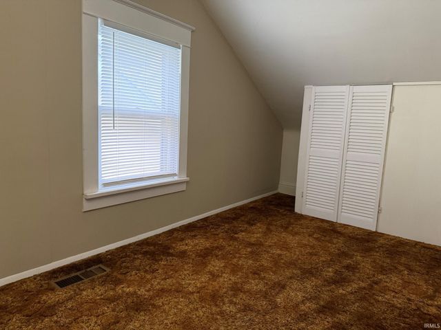 1111 S 27Th Street, South Bend, IN 46615