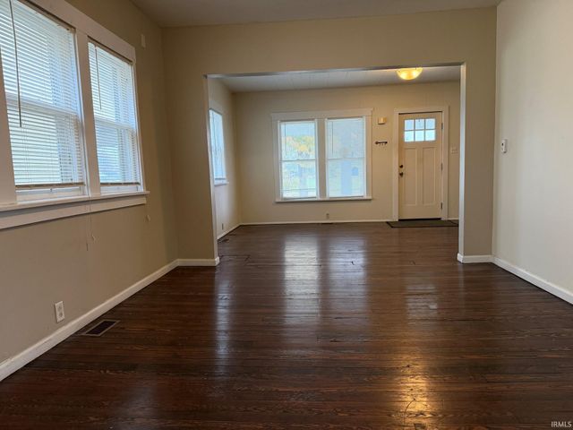 1111 S 27Th Street, South Bend, IN 46615