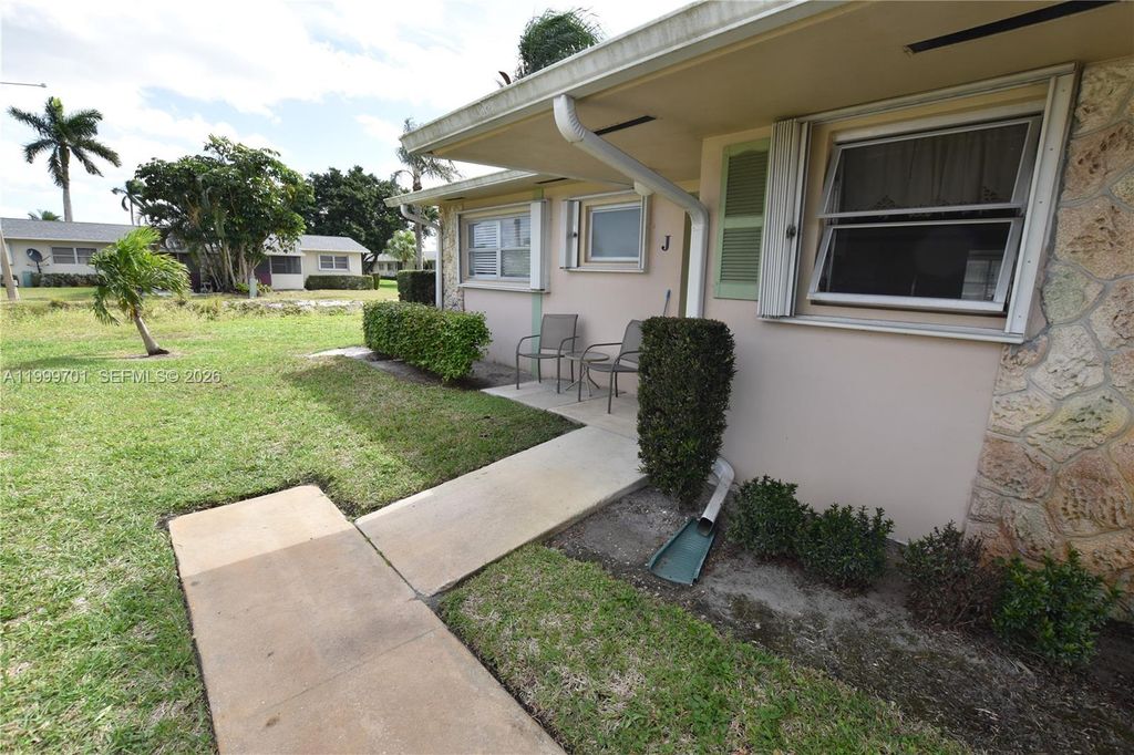 2688 Dudley Drive J, West Palm Beach, FL 33415