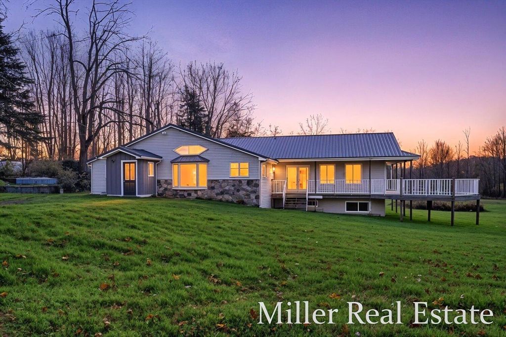 641 W Quimby Road, Hastings, MI 49058