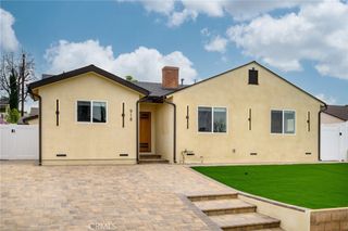 918 University, Burbank, CA 91504