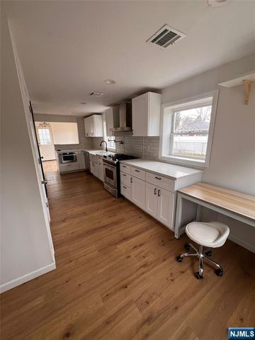 92 Grove Street, Waldwick, NJ 07463