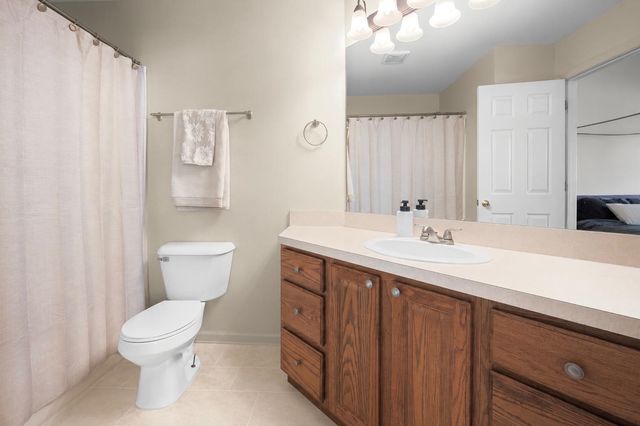 4403 Great Oaks Drive, Grand Blanc, MI 48439