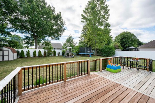 4403 Great Oaks Drive, Grand Blanc, MI 48439