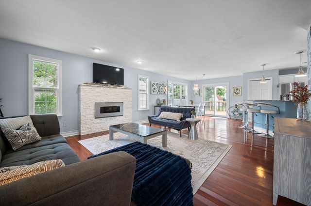 4403 Great Oaks Drive, Grand Blanc, MI 48439