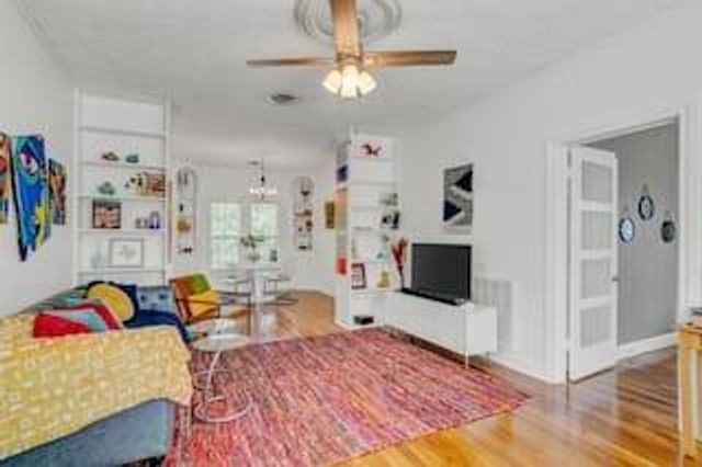 2552 Liberty Avenue, Beaumont, TX 77702