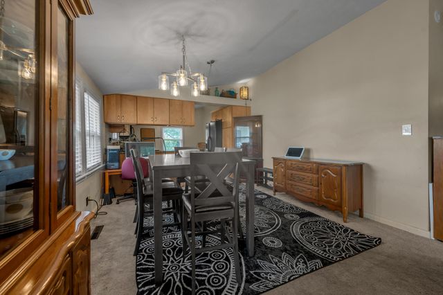 861 Chestnut Drive, Frankfort, KY 40601