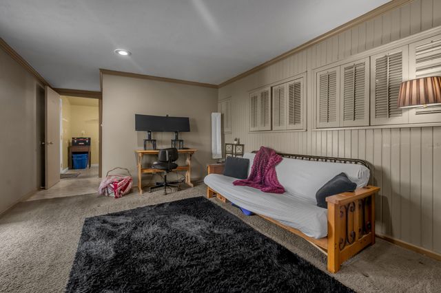 861 Chestnut Drive, Frankfort, KY 40601
