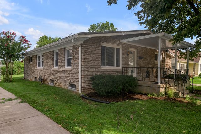 861 Chestnut Drive, Frankfort, KY 40601