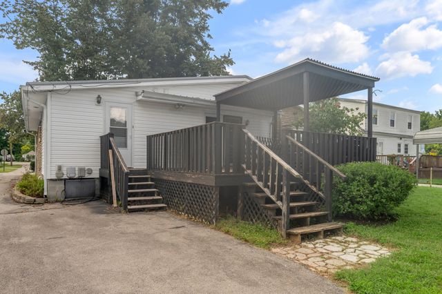 861 Chestnut Drive, Frankfort, KY 40601