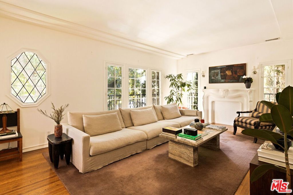 361 1/2 S Doheny Drive, Beverly Hills, CA 90211 — photo 3