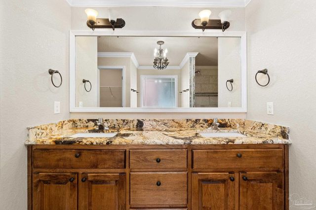 9944 Eleral Dr, Pensacola, FL 32526