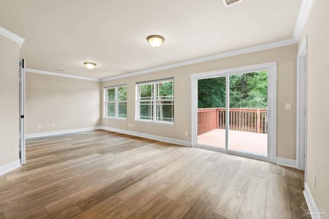 9944 Eleral Dr, Pensacola, FL 32526