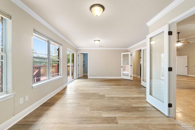 9944 Eleral Dr, Pensacola, FL 32526