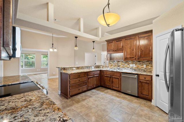 9944 Eleral Dr, Pensacola, FL 32526