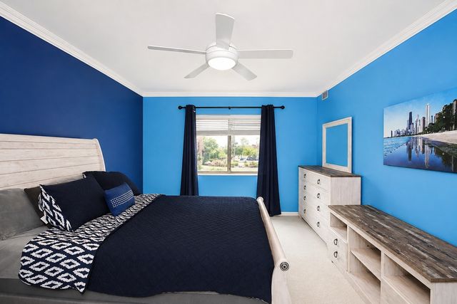 1103 N MILL Street 104, Naperville, IL 60563
