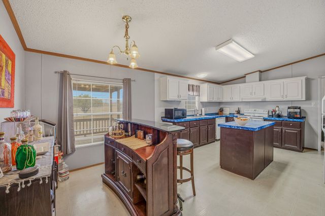 1565 County Road 233, Stephenville, TX 76401