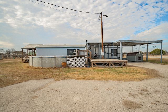 1565 County Road 233, Stephenville, TX 76401