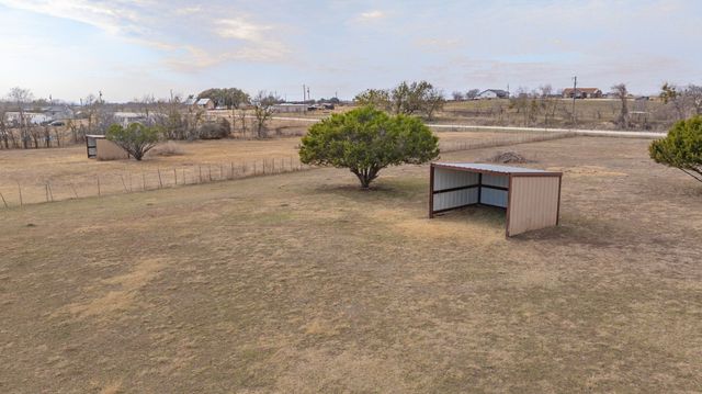 1565 County Road 233, Stephenville, TX 76401