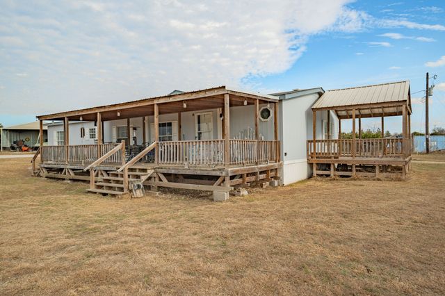 1565 County Road 233, Stephenville, TX 76401
