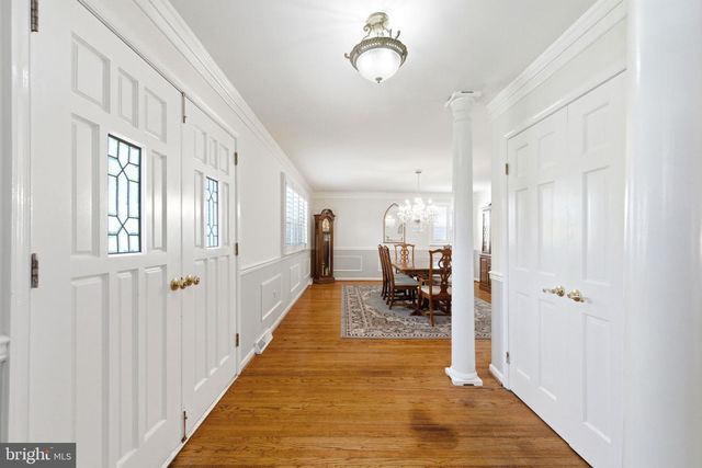 1525 CAROLINE DR, Aston, PA 19014