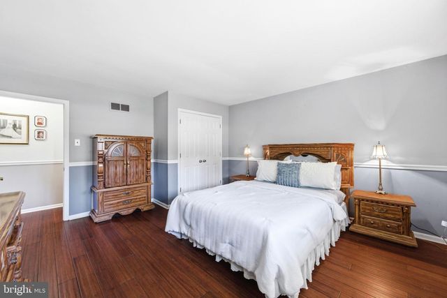 1525 CAROLINE DR, Aston, PA 19014