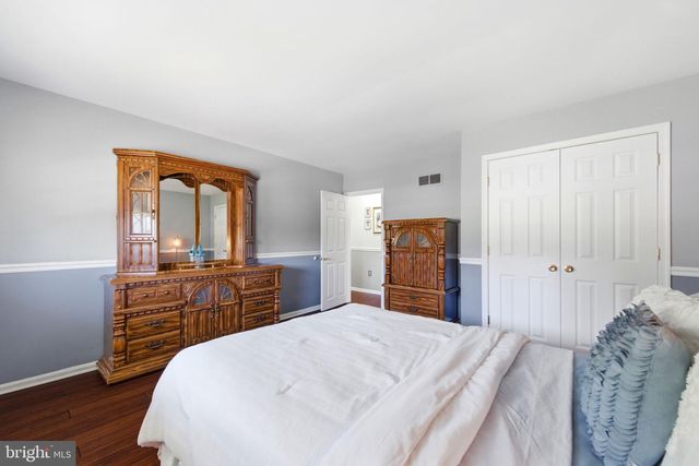 1525 CAROLINE DR, Aston, PA 19014