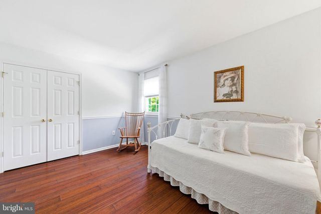 1525 CAROLINE DR, Aston, PA 19014