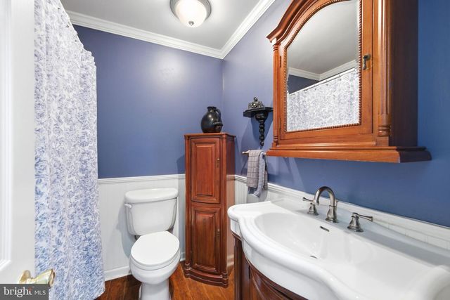 1525 CAROLINE DR, Aston, PA 19014