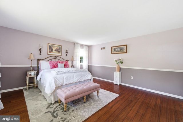 1525 CAROLINE DR, Aston, PA 19014