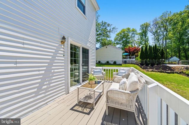 1525 CAROLINE DR, Aston, PA 19014