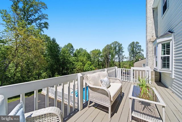1525 CAROLINE DR, Aston, PA 19014