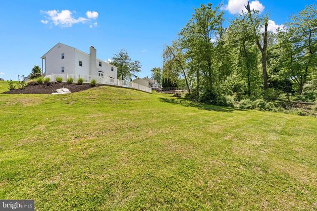 1525 CAROLINE DR, Aston, PA 19014