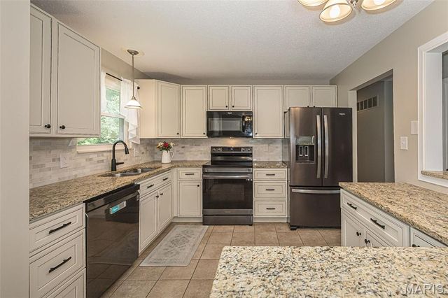 468 Talbert Court, Ballwin, MO 63021